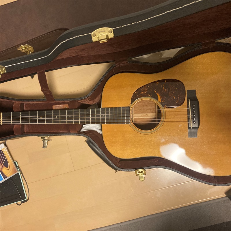 MARTIN D18-Vの画像